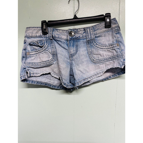 Y2K Hint Jean Shorts - Picture 3 of 5